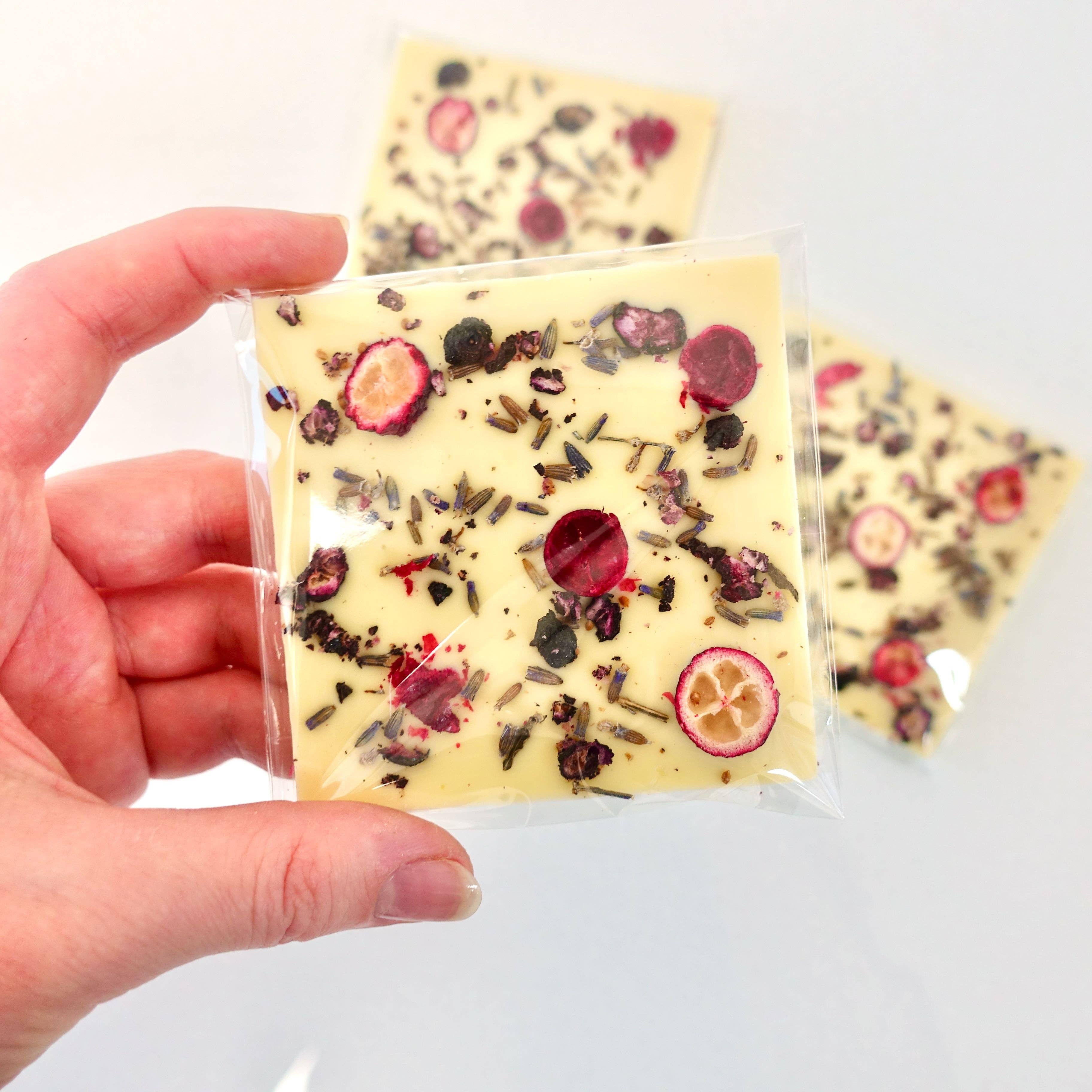 Succulent Chocolates & Sweets Inc - Vente Barre chocolatée - Barre Chic : Délicieuse aux Baies1