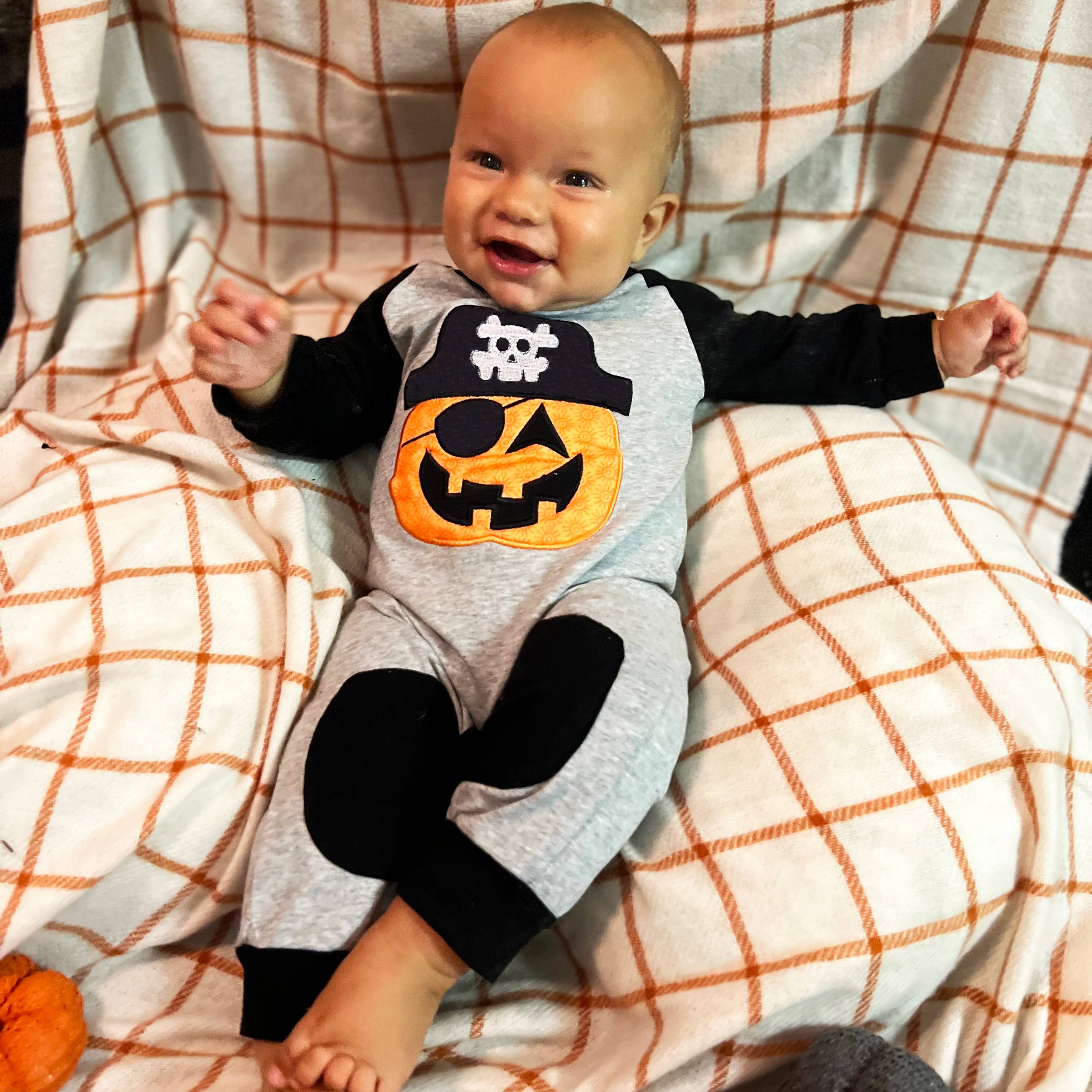 AnnLoren - Wholesale Jumpsuit - Baby - Boys Halloween Romper Pirate Jack O Lantern Baby Toddler2