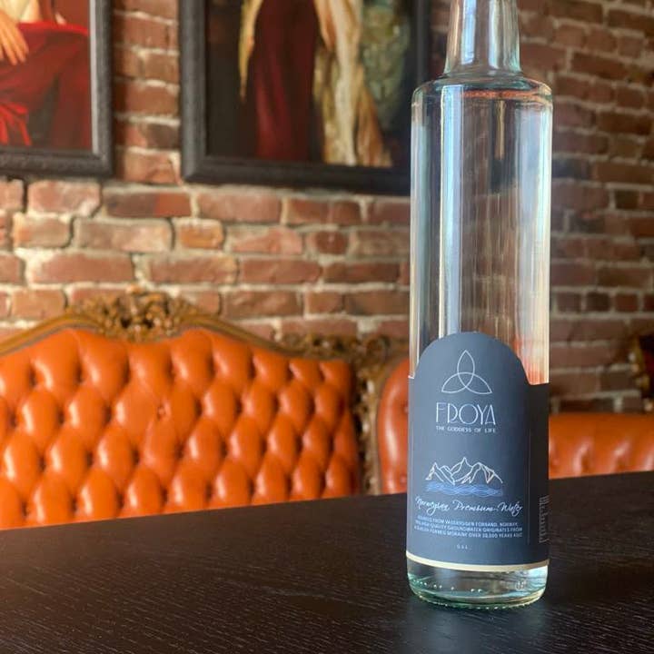 Frøya Water - Vente Eau plate - Frøya Water, eau de qualité norvégienne, bouteilles en verre4