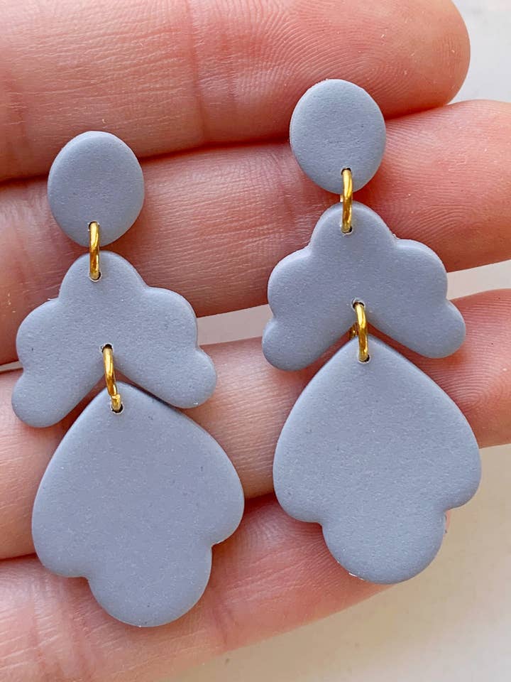 Ainslee Oorbel in Maagdenpalm voor wholesale door Clay By Denae