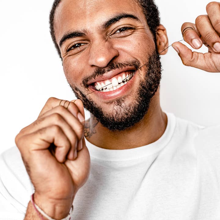 Terra & Co. - Wholesale Floss - Brilliant Black Dental Floss1