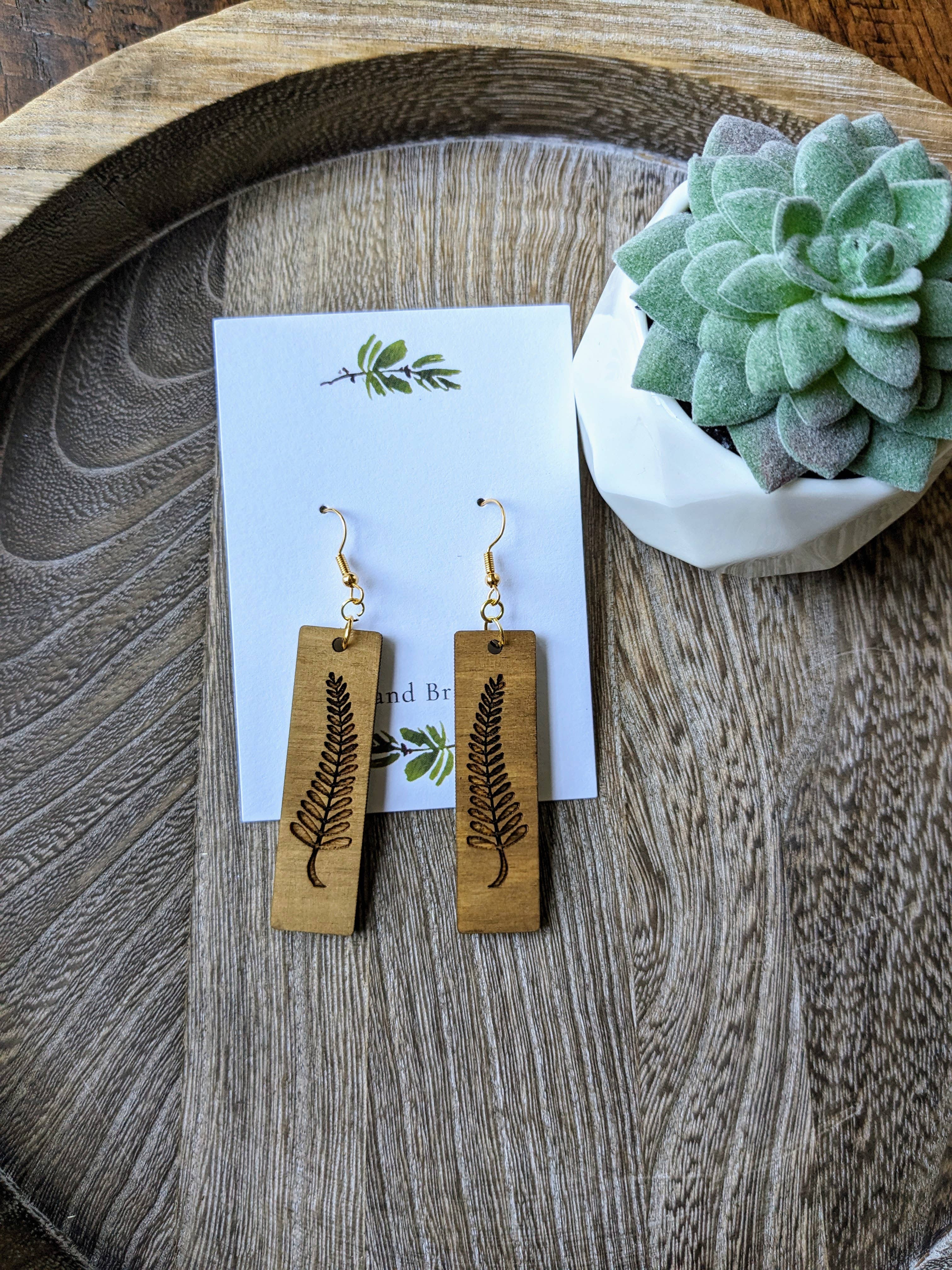 Stag and Branch - Vente Boucles d'oreilles pendantes - Boucles d'oreilles pendantes en bois de fougère Boucles d'oreilles pour amoureux des plantes0