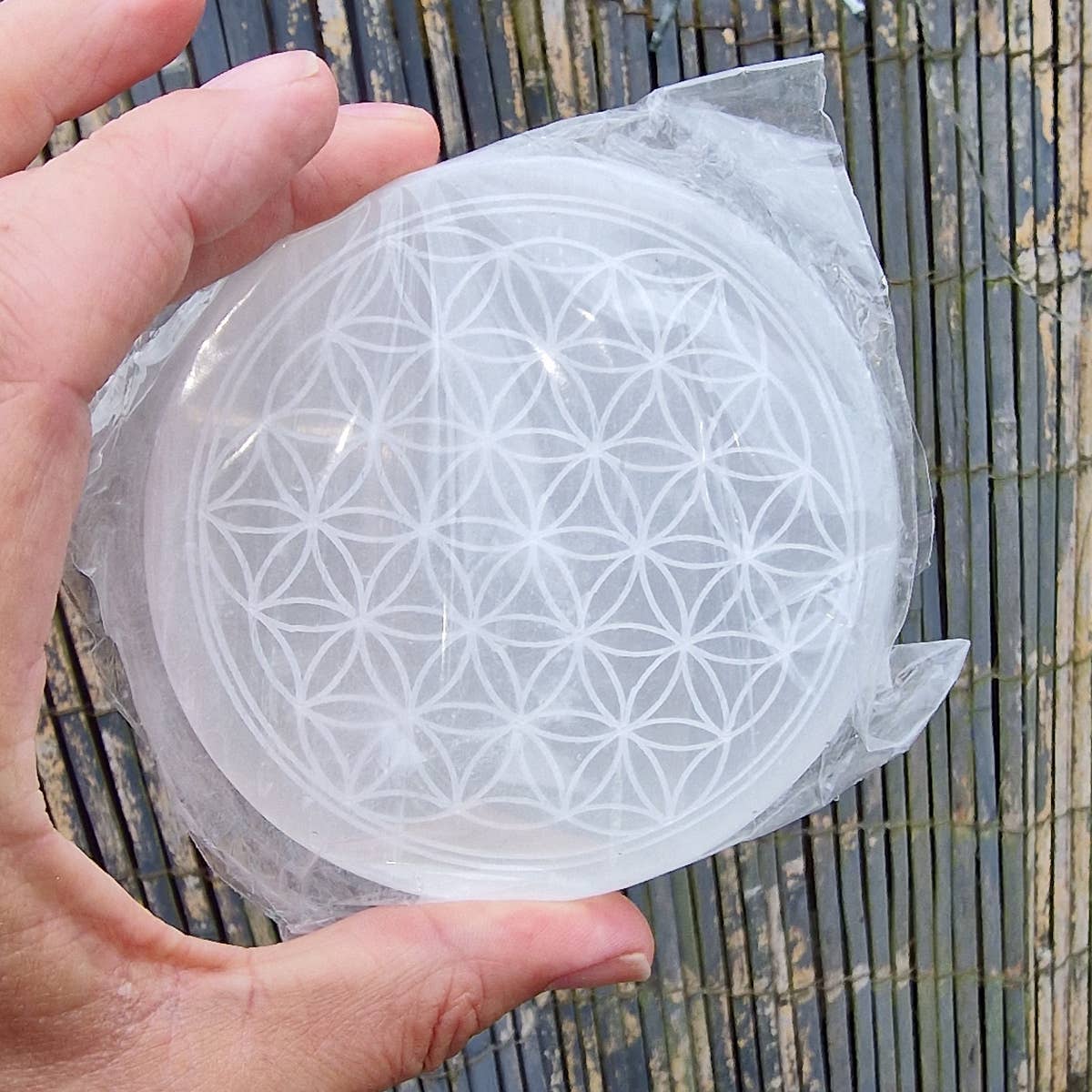 Shamans Crystal - Wholesale Crystal Charging Plate - Flower of Life Selenite Charging Plate  8cm3
