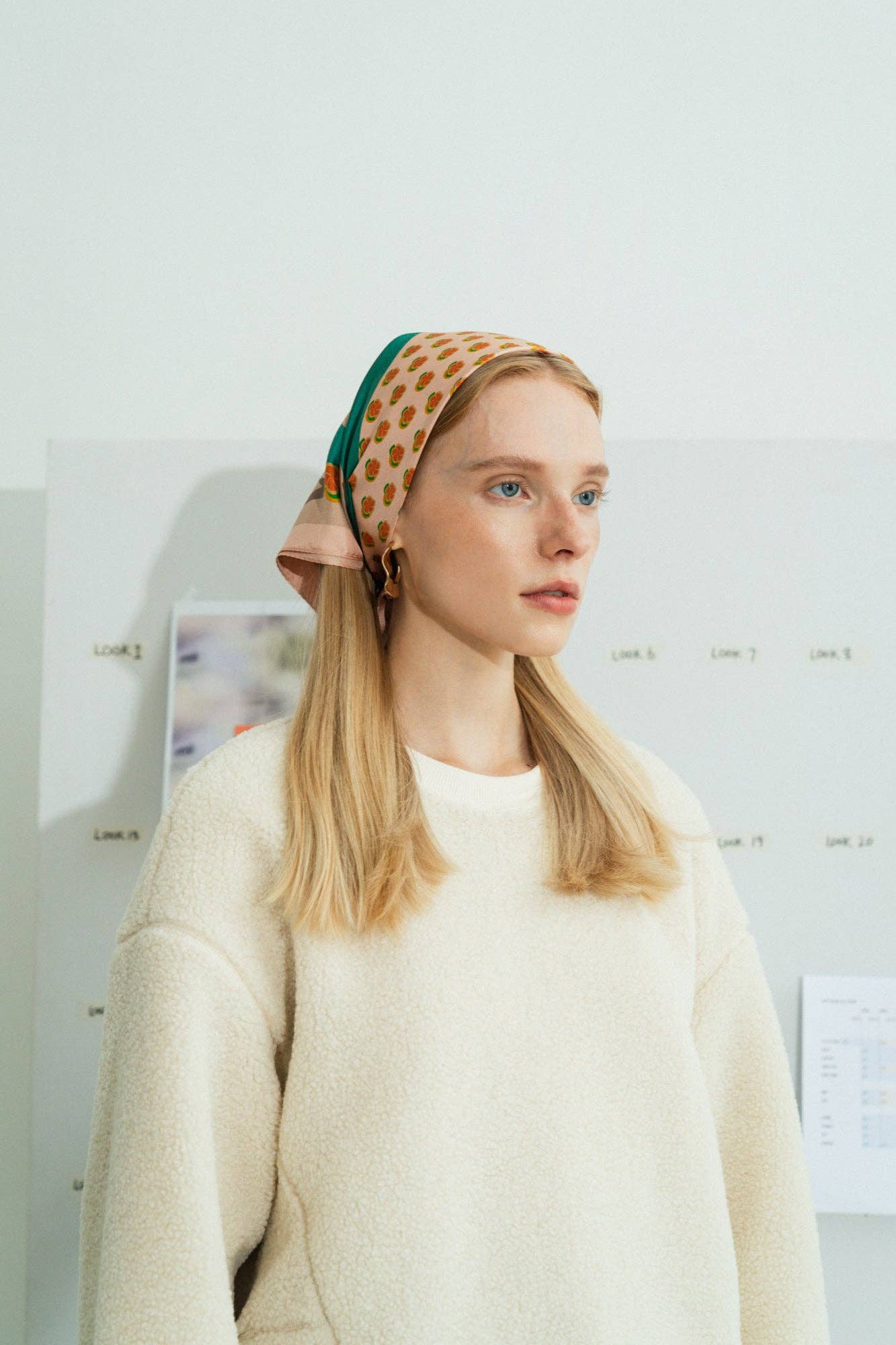 orange „Pandita hunden“ Silke Bandana - Orange for engroshandel på Faire6