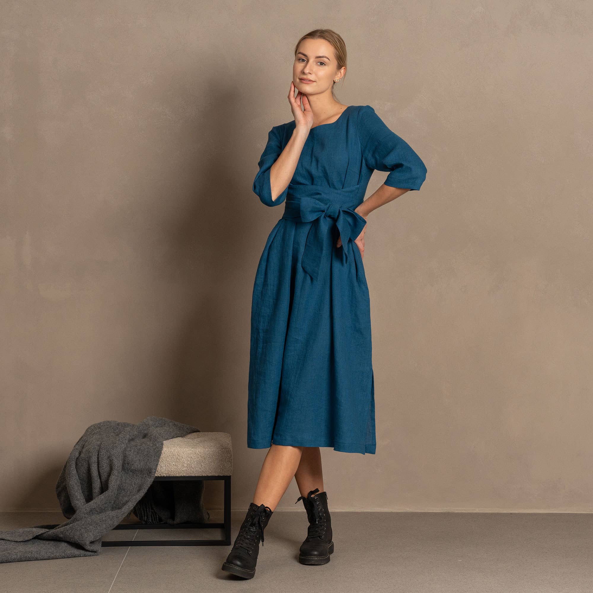 menique - Wholesale Jurk - Dames - Linnen jurk met 3/4 mouwen en obi-riem Miley – zomerjurk9