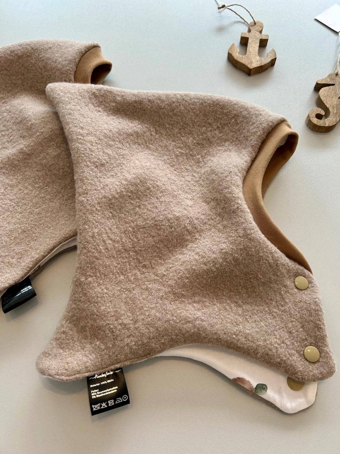 Küstenfieber® - Wholesale Kids Hat - Kids - Walk balaclava Strandläufer in camel, virgin wool3
