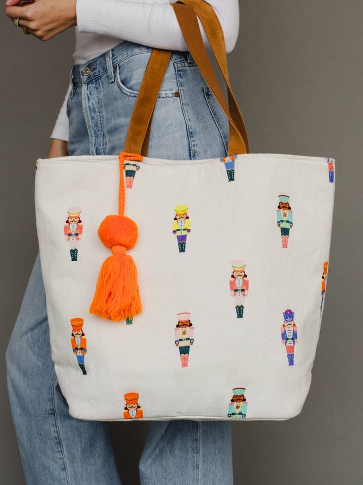 Sac Casse-Noisettes pour la vente par Panache Apparel Co.