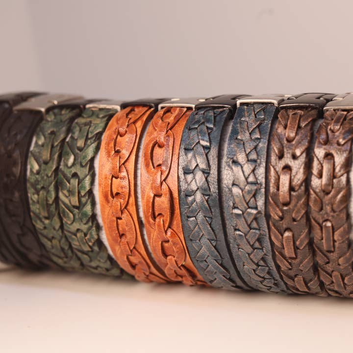 Vintage Texture Leather Bracelets (5 Options) 20mm for wholesale by Sun Enterprises B.V.