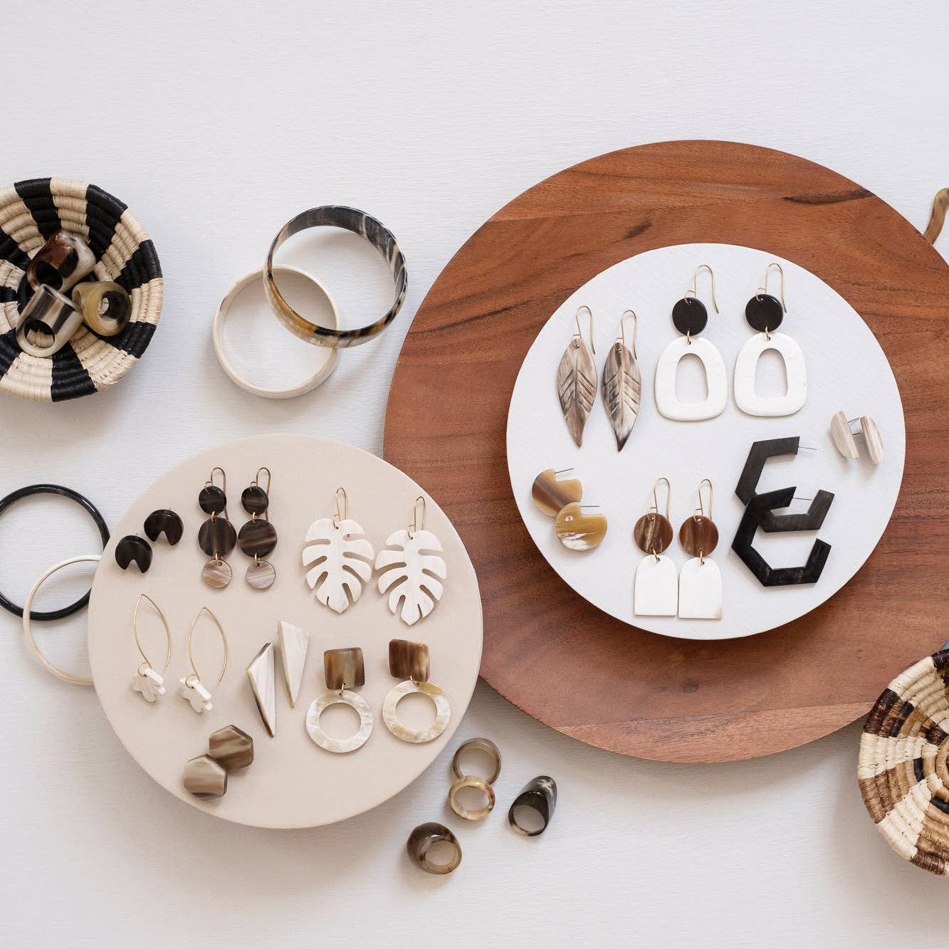 MAADILI COLLECTIVE - Wholesale Dangle Earrings - Large Leaf Earrings2