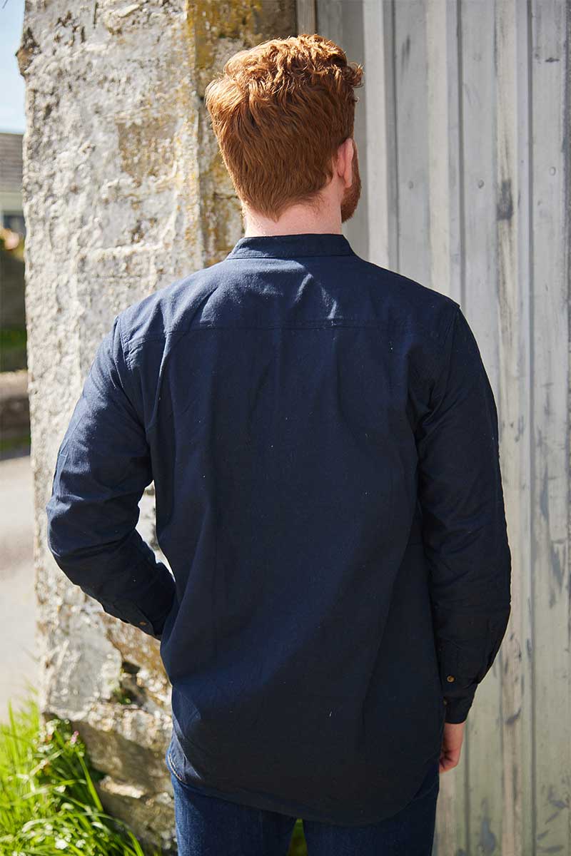 Lee Valley Ireland – wholesale Buttoned-down shirt – Unisex – Irish Collarless Linen Grandad Shirt LN9 Navy6