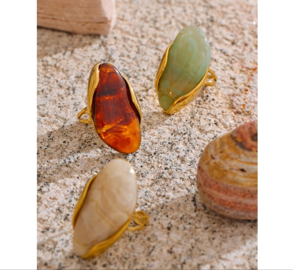 Misgraceful - Wholesale Cocktail/Statement Ring - Resin Stone Rings - 3 Stones1