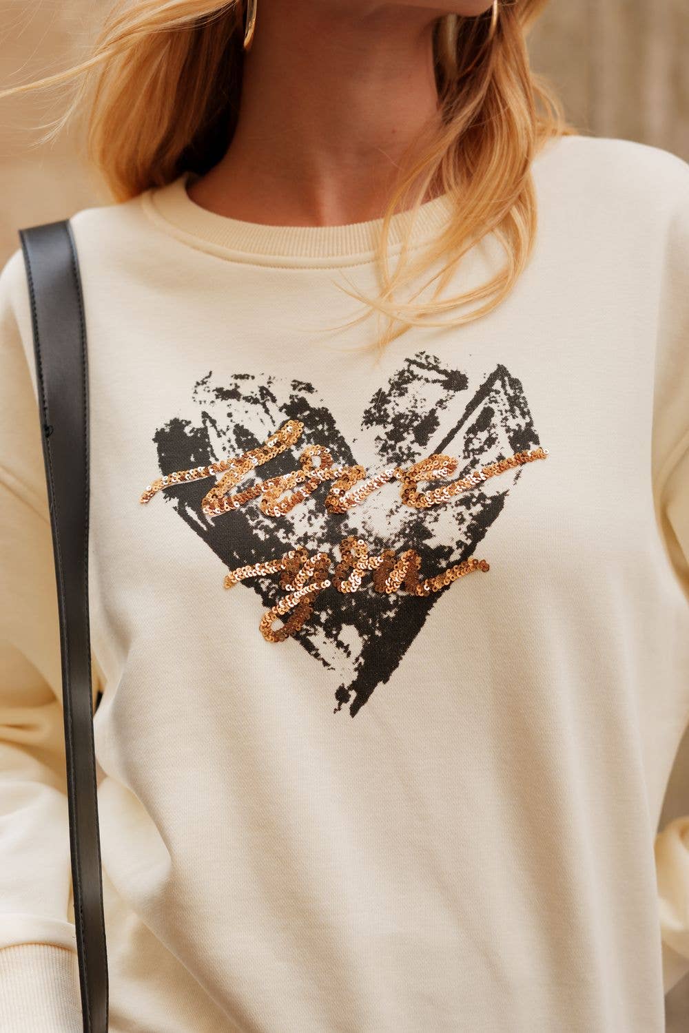 Attrait Paris – wholesale Graphic sweatshirt – Women’s – Crew neck sweatshirt, heart5