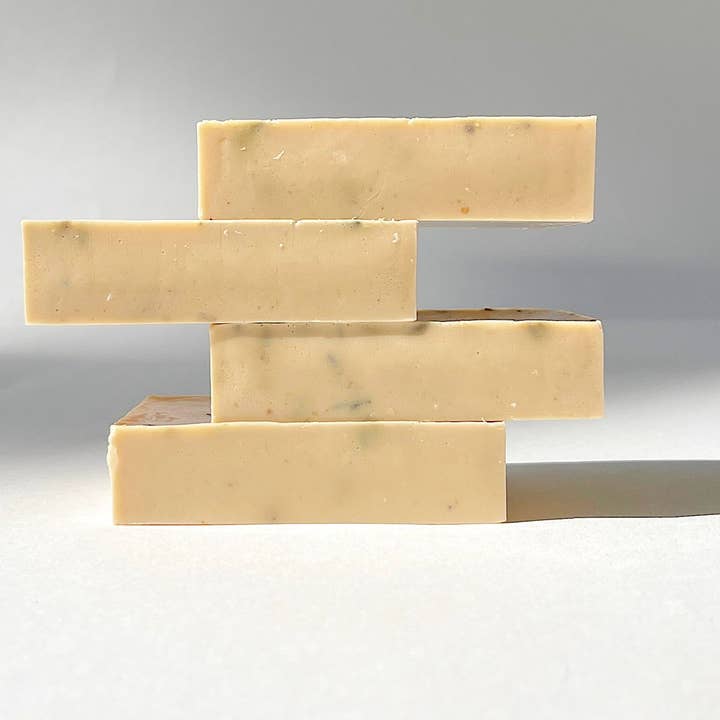 Lavendel honning havregryn sæbe for engroshandel hos AMANI HOME ACCENTS