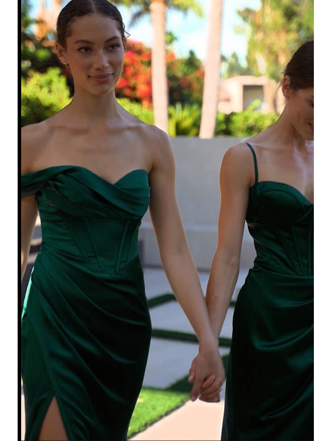 Ladivine by Cinderella Divine – wholesale Dress – Women's – ONE SHOULDER SATIN CORSET GOWN
17