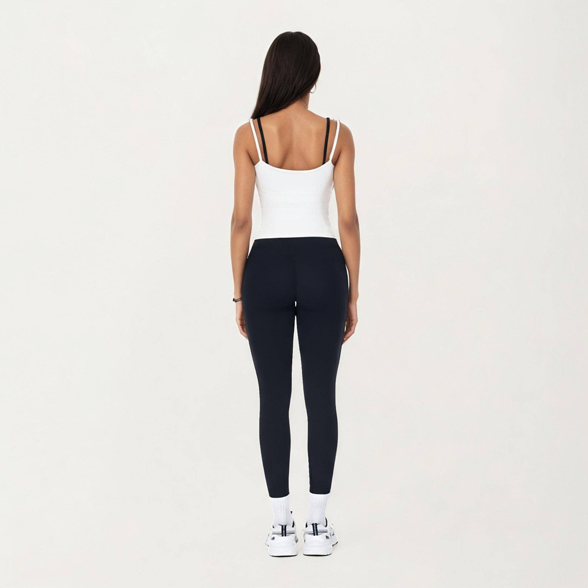 Active by Anna-Kaci – wholesale Sportöverdel – Dam – Dubbelremmad åtsittande aktivt linne med inbyggd hylla-bh15