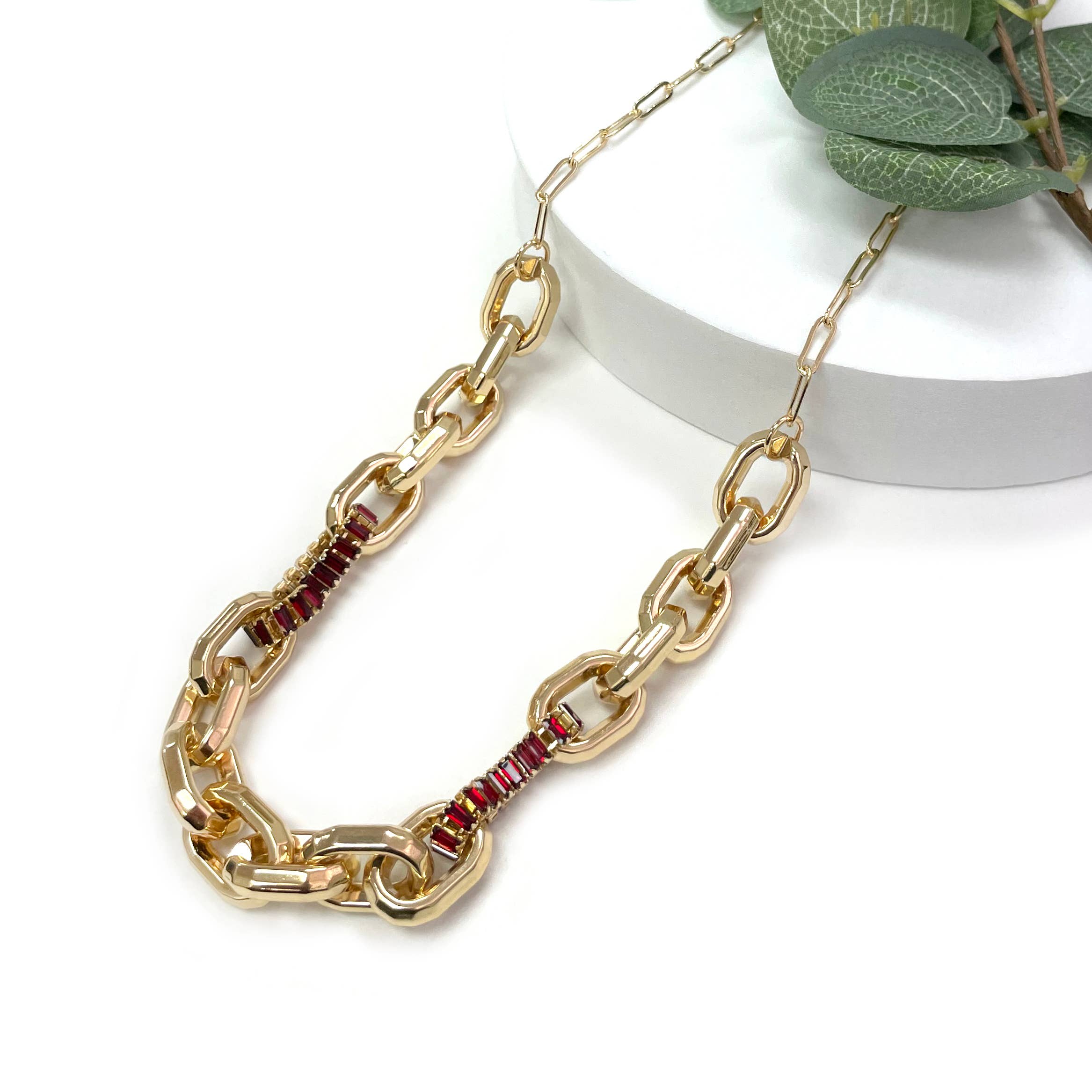 StarryNYC – wholesale Kedjehalsband – Tjock kedja kopplad med baguette pärlhalsband4