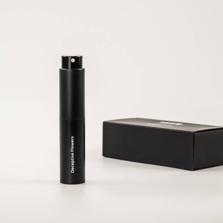 Deceptive Flowers for wholesale by MICONIC