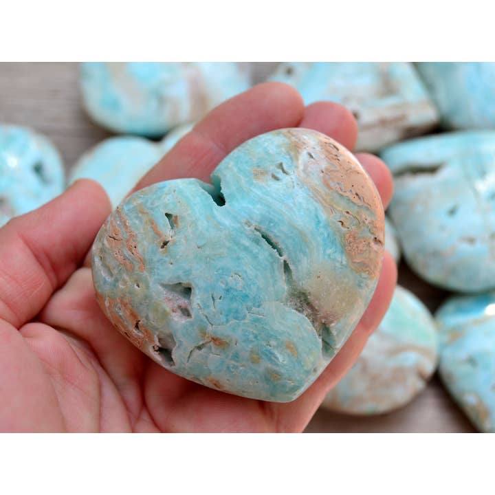 Kaia & Crystals – Großhandel Spiritueller Stein/Kristall – Herz aus blauer Aragonit-Kristallskulptur (50 mm - 85 mm)