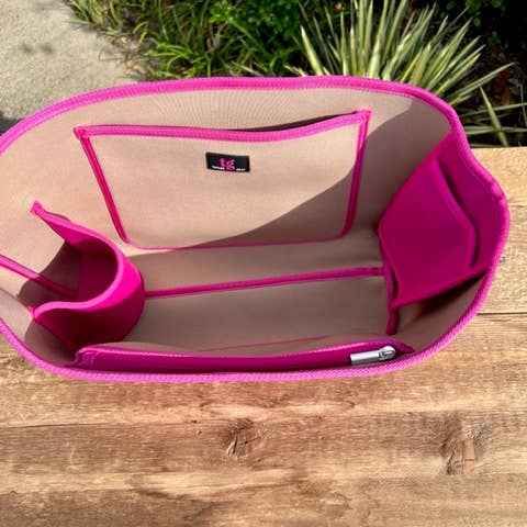 TAYLOR GRAY - Wholesale Pouch - Women's - Neoprene Organizer Pink | shoptaylorgray