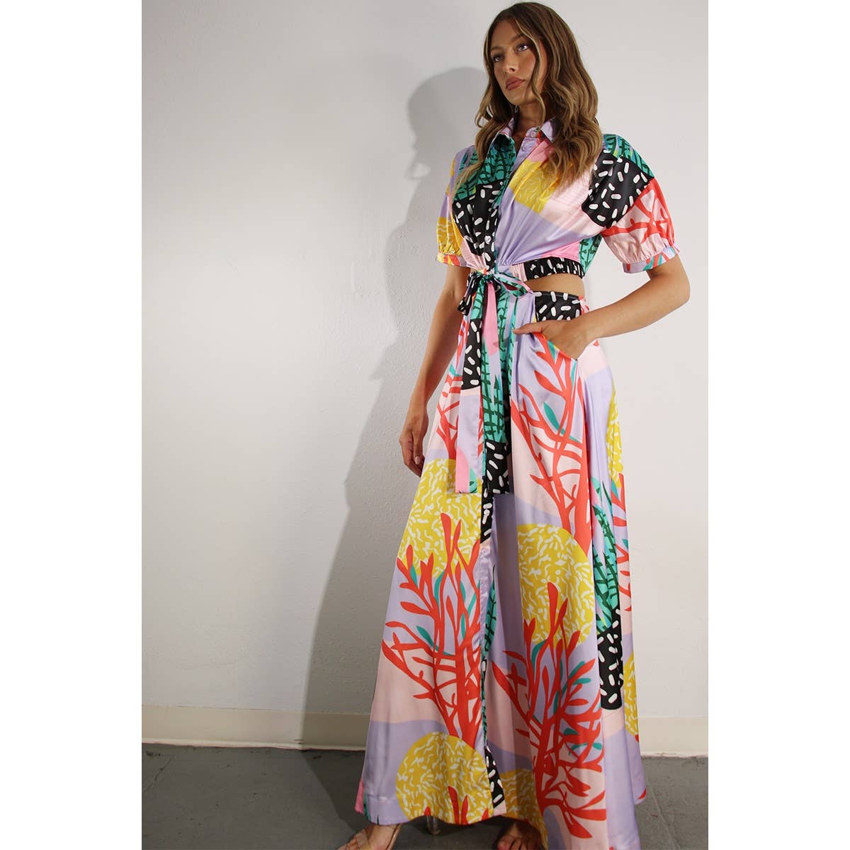 LAVENDEL MULTI TILLBAKA ÖPPEN MIDJA BAND SKJORTOR MAXI KLÄNNING för wholesale på Faire3