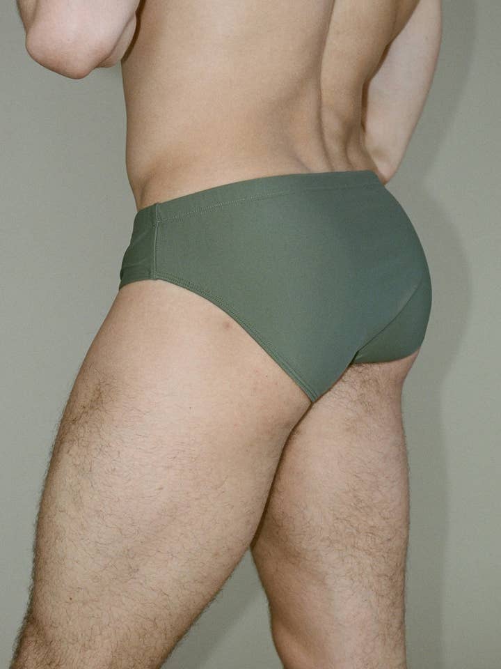 Slip de bain Dune en mousse pour la vente par GOODPARK NYC