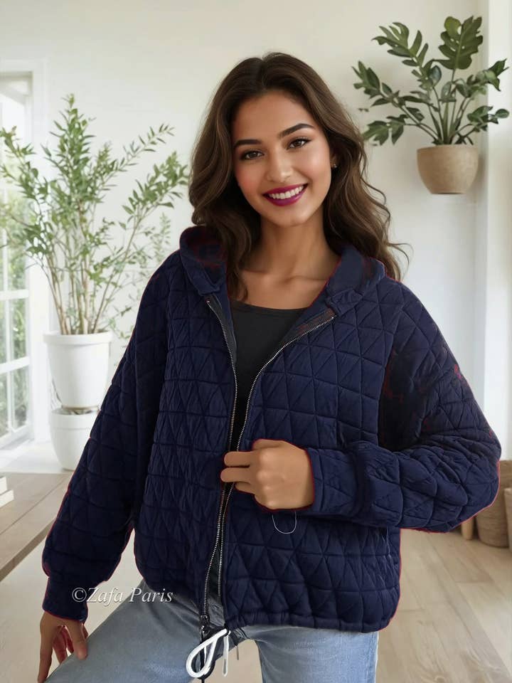 ZAFA PARIS - Wholesale Outerwear Vest - Women's - 00P25H26 Hooded quilted zip-up vest3