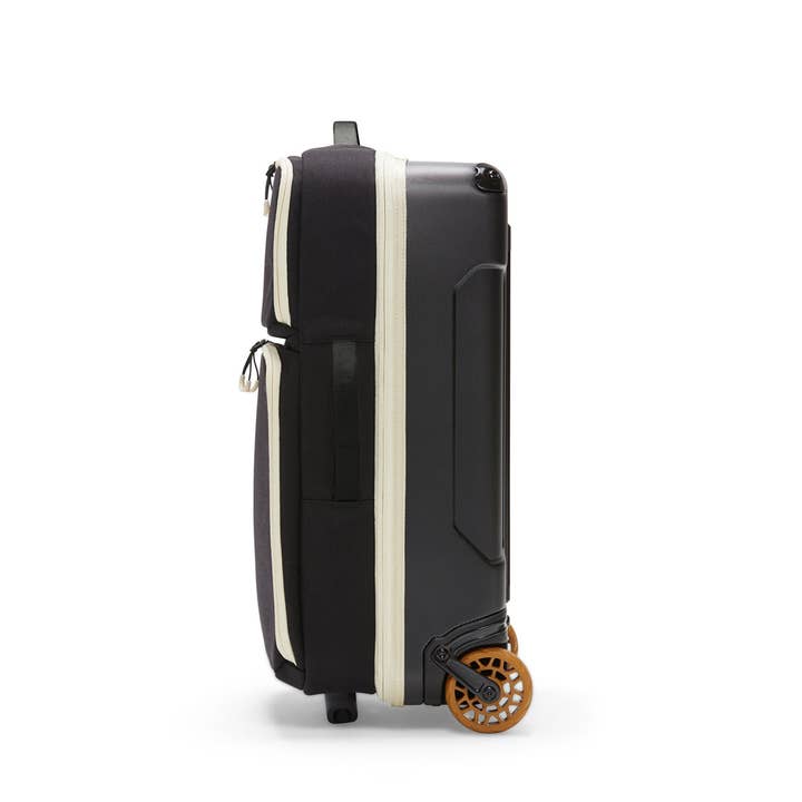 Walker Family goods - Wholesale Luggage - Avi Roller Black4