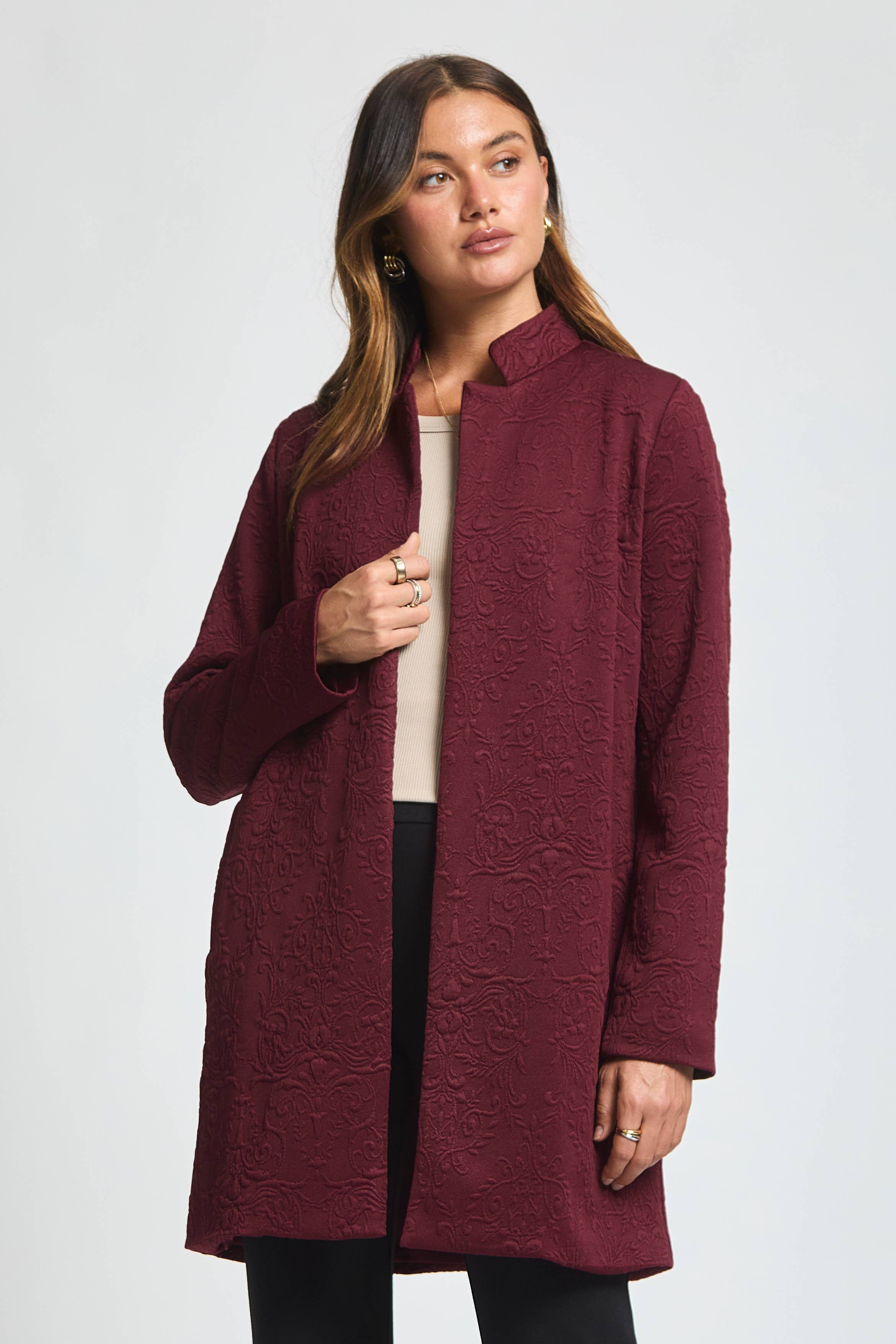 Dear Scarlett - Vente Manteau – femme - Manteau Midi Jacquard Élégant0