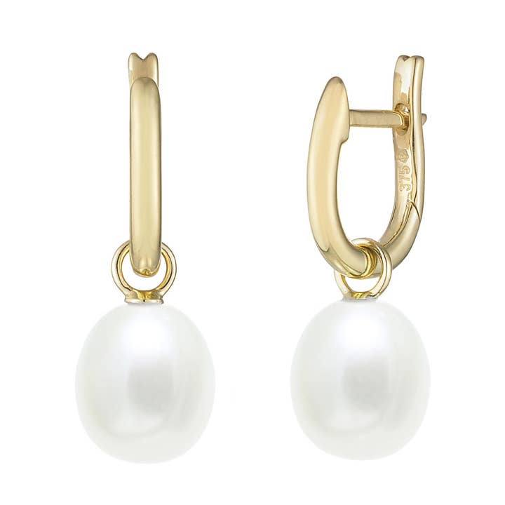 Gouden parel druppel huggie oorbellen voor wholesale door Kirsty Taylor Goldsmiths