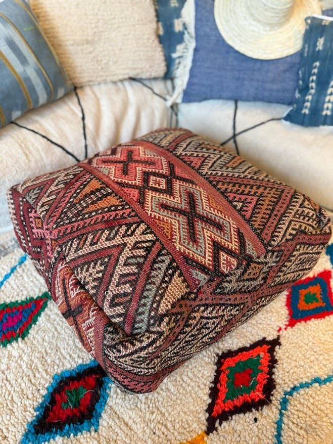 NOMAD BY LIV - Wholesale Floor Pillow - Vintage Kilim Floor cushions, Upcycled, Colorfull, wool1