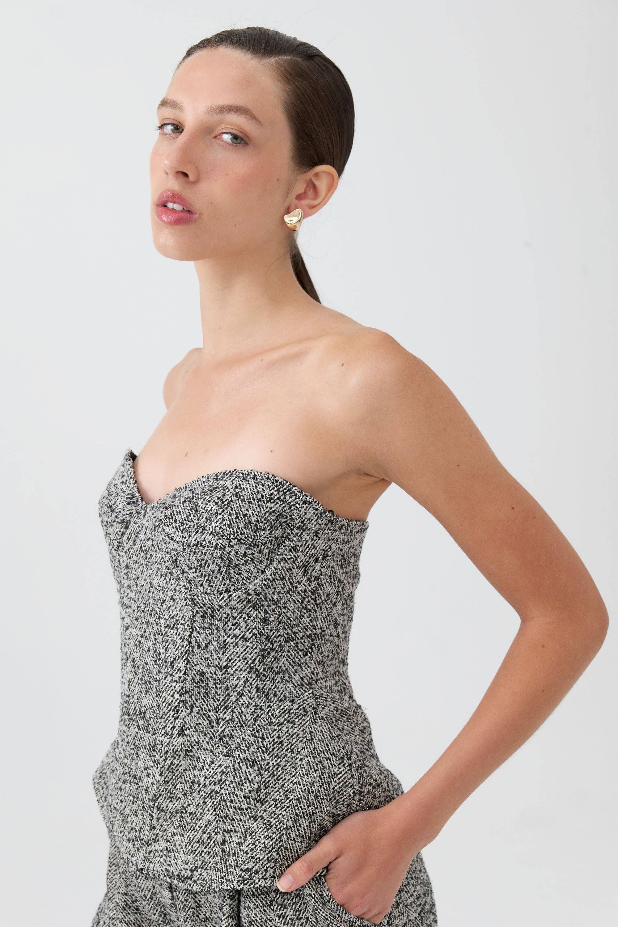 Multi colored Strapless Sweetheart Neck Top for wholesale on Faire0