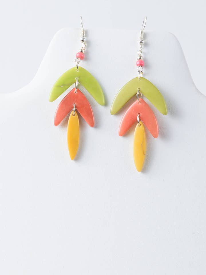 Ginger handgefertigte Tagua-Statement-Ohrringe für den Großhandel von TaguArtsy