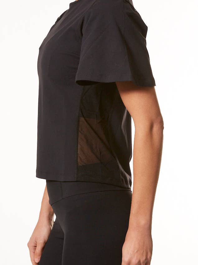 Borstad Wing Sleeve Tee - Svart för wholesale av Boom Boom Athletica