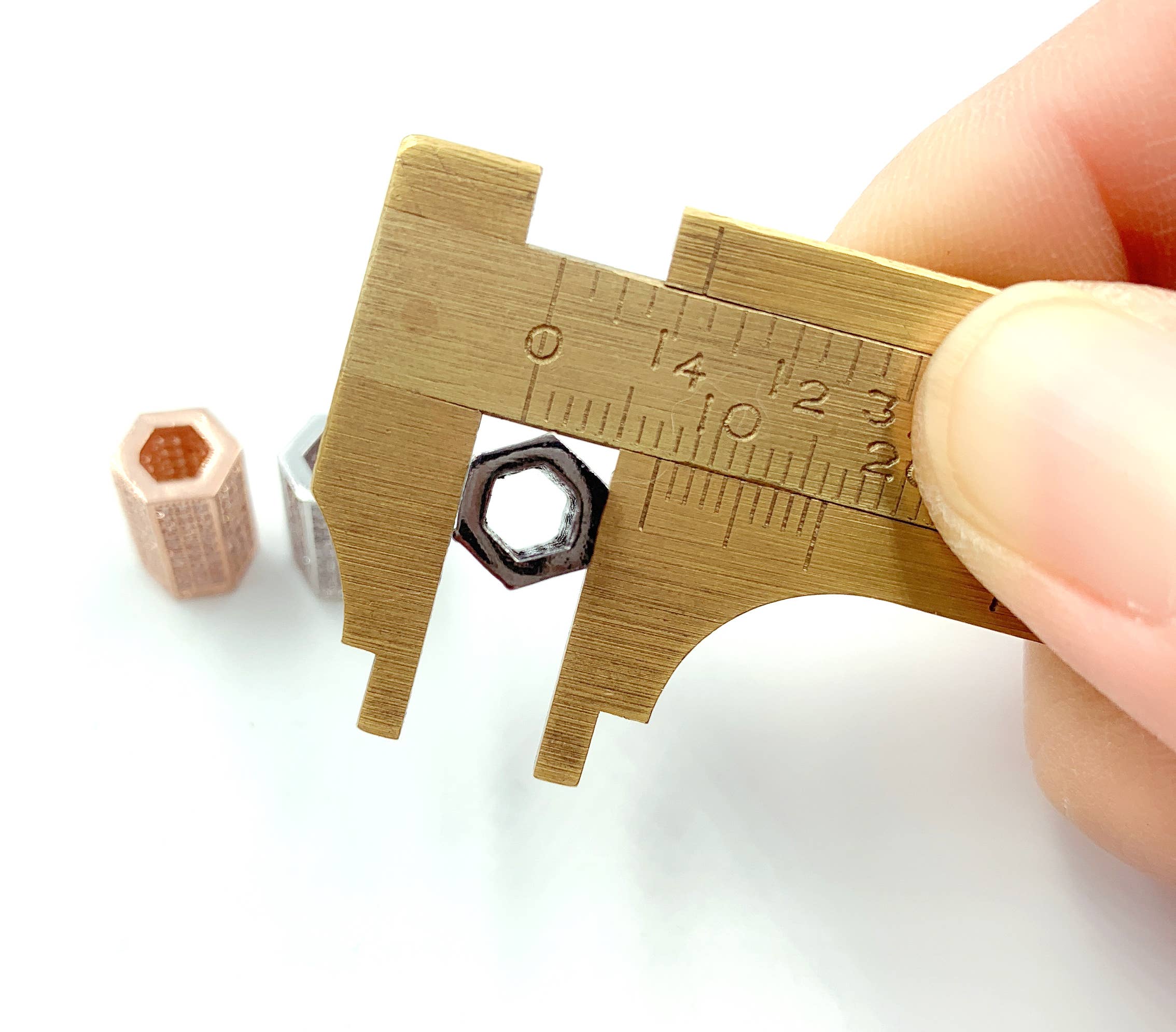 findings4uGem - Wholesale Individual Charm/Pendant - Gold Filled Cylinder Shape Beads Charm for Bracelet, BD0194