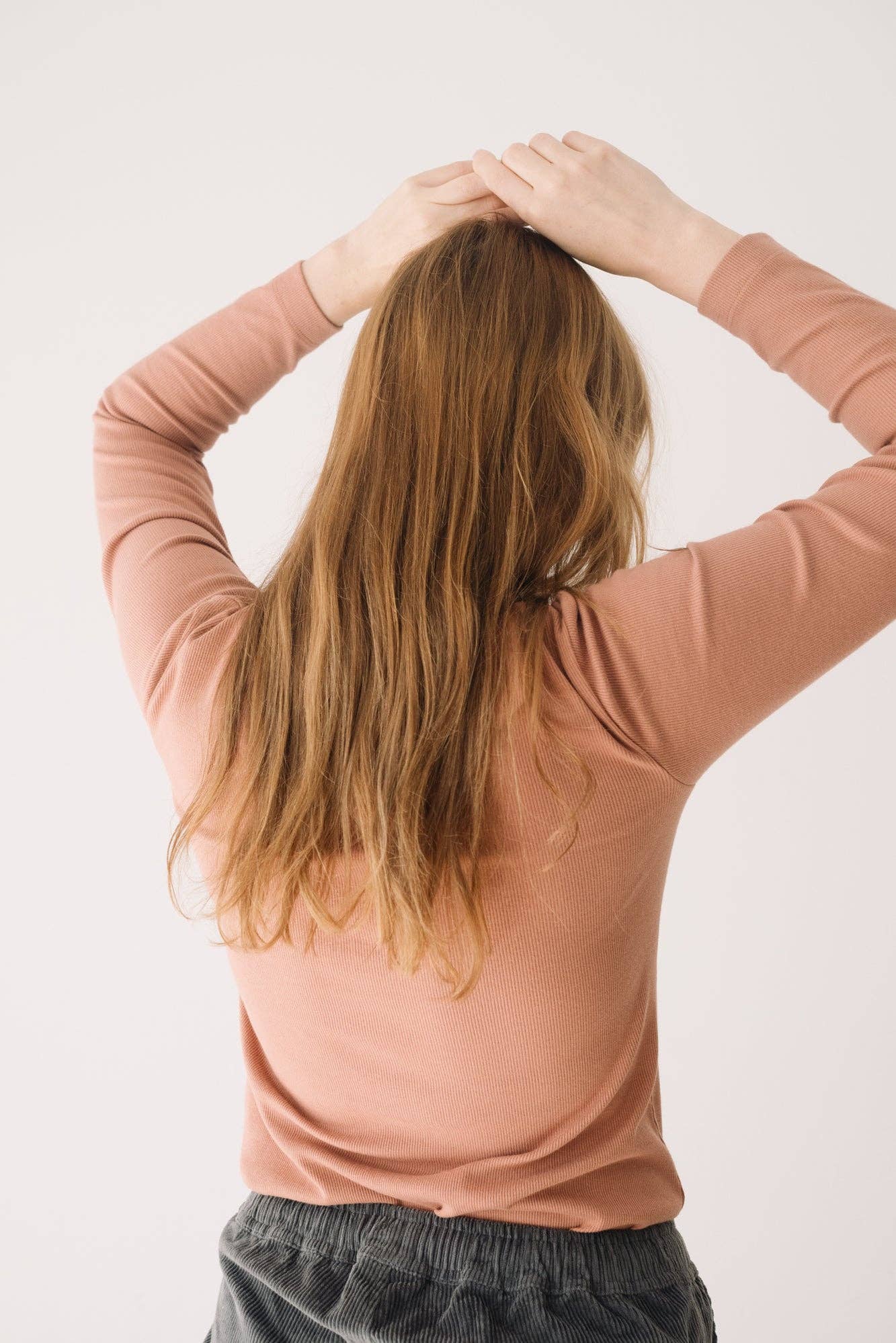 Pink Top orgánico de cuello alto acanalado en rosa for wholesale on Faire1