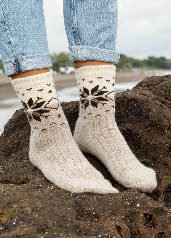 Mongulai – wholesale Strumpor - Unisex – 100% Fårull strumpor med snöflinga2