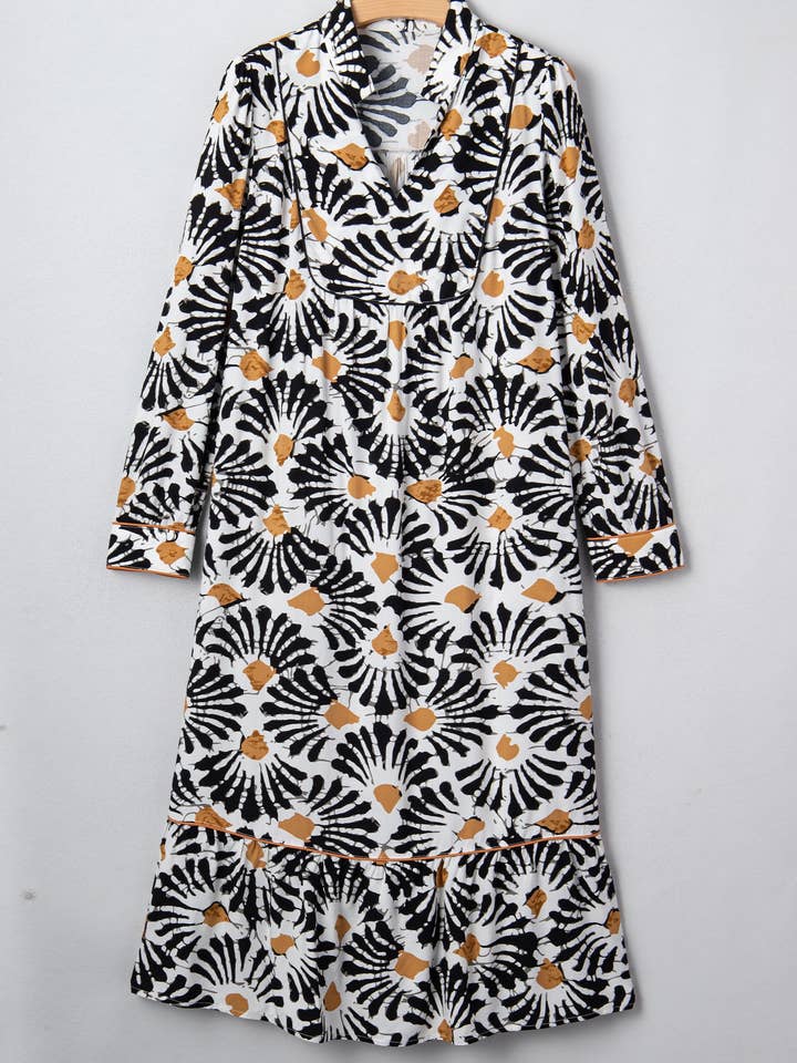 Robe longue noire à imprimé floral abstrait avec manches et col en V fendu pour la vente par Sweet Lover Fashion