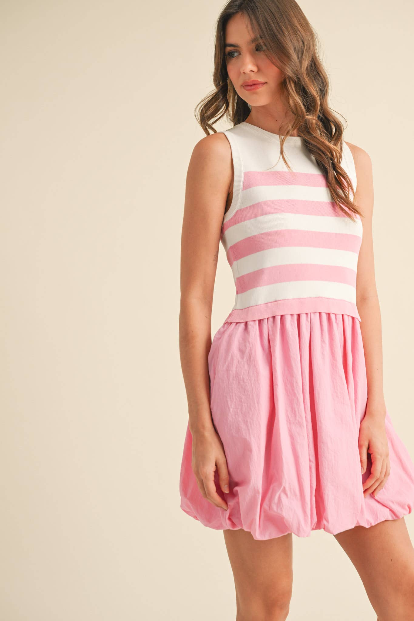 &MERCI – Vestido - Mulher por atacado – VESTIDO MINI COM BAINHA BOLHA EM MÍDIA MISTA MDR37104