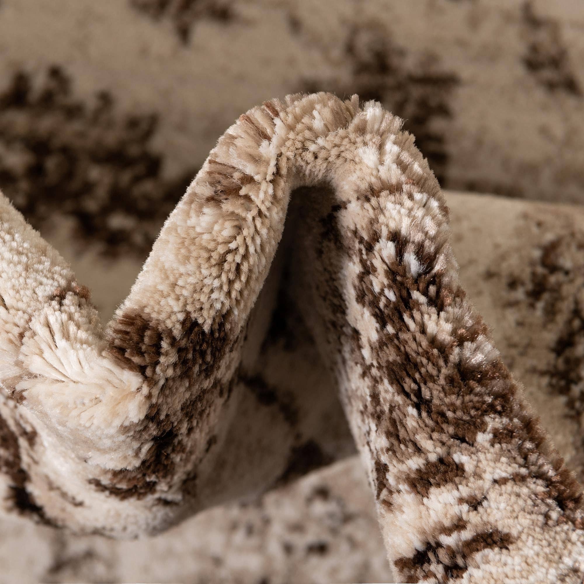 Chocolate Brown Traditional Lincoln Rushmore Rug for wholesale on Faire6