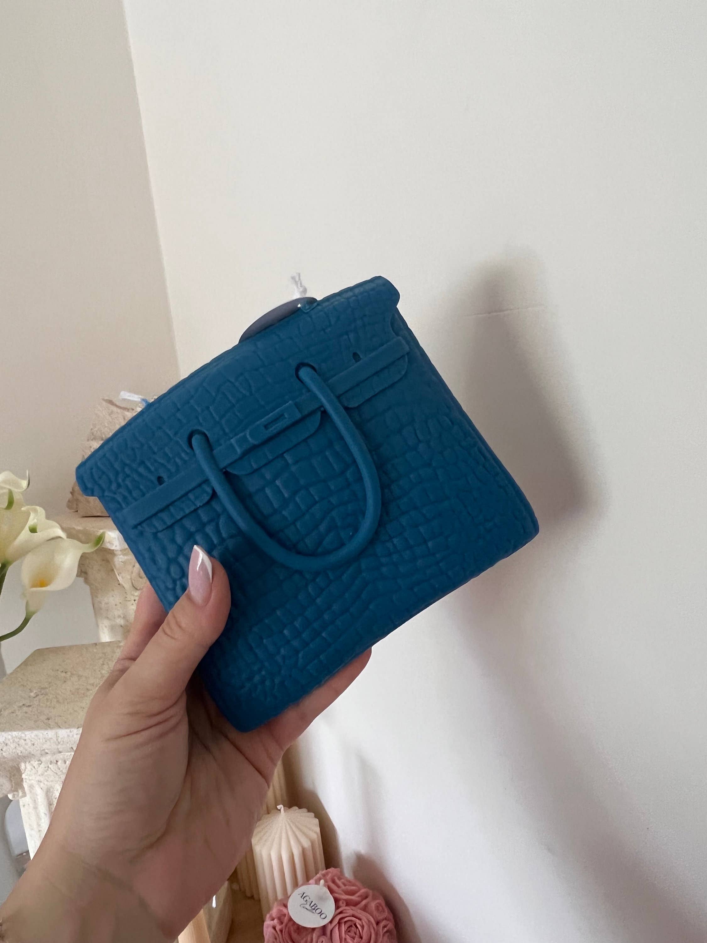 Agaboo Candle - Wholesale Novelty Candle - Huge Handbag Purse Fashion Candle 5x6in1