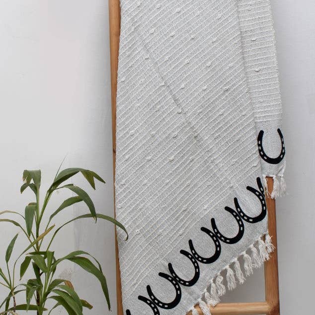 AWST Intl - Wholesale Throw Blanket - AWST Int'l Cotton Throw Horseshoes