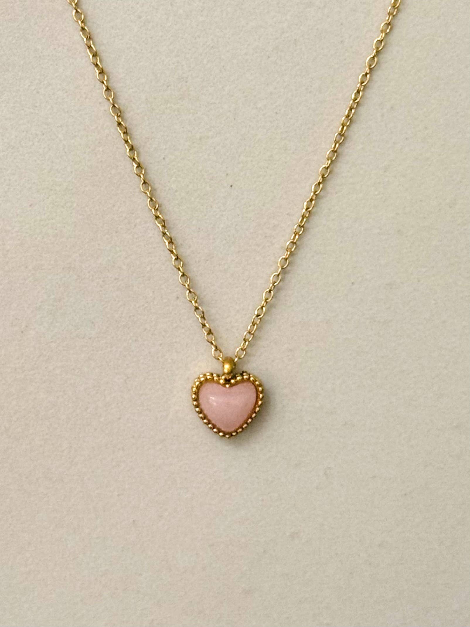 Cassette Barcelona – wholesale Hänge-/berlockhalsband – Halsband med hjärta i vintagestil1