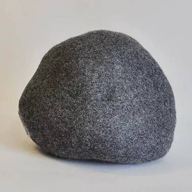 Grigio scuro XXXL Stone Rock per la vendita all'ingrosso da parte di Margarita Gaier