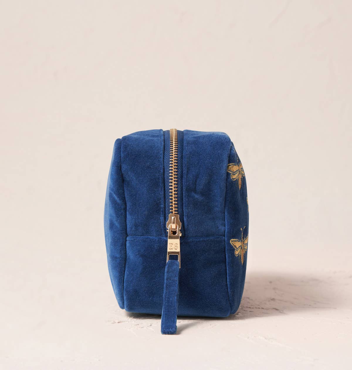 Elizabeth Scarlett Ltd – wholesale Make-up/cosmetic bag – Honey Bee Makeup Bag21