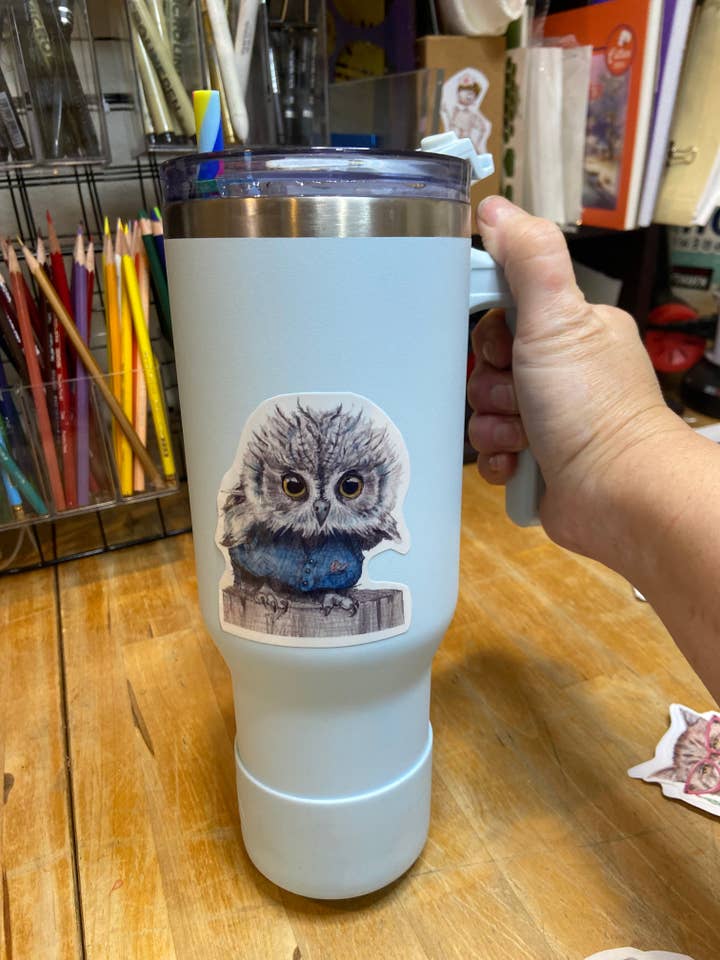 Autocollant Journal Hibou Autocollant Ordinateur Portable pour la vente par Melissa the Artist