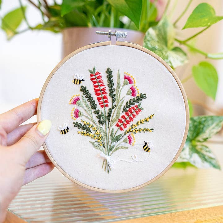 Craft Club - Wholesale Embroidery/cross-stitch supplies - AUSTRALIAN NATIVE BOUQUET - Embroidery Kit4