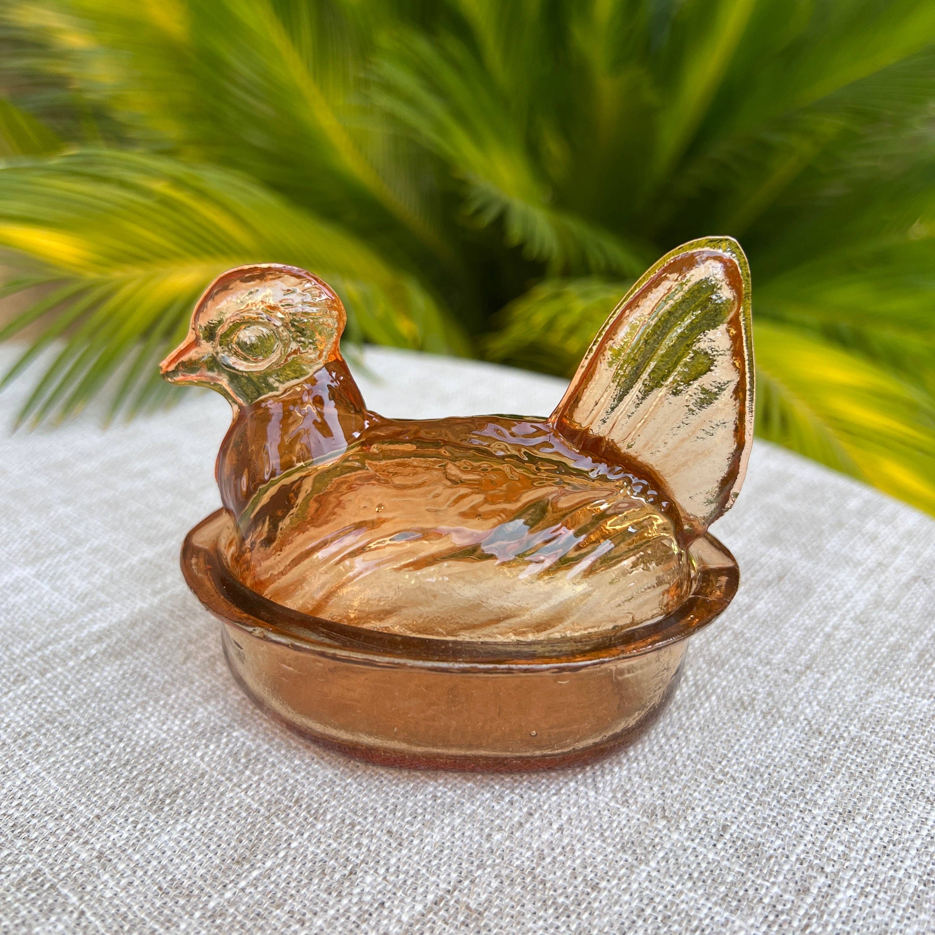 Kitchen One - Wholesale Decorative Plate/Dish/Bowl - Nesting Hen Bowl AMBER (Maple) | Hand Blown Glass - Colombia2
