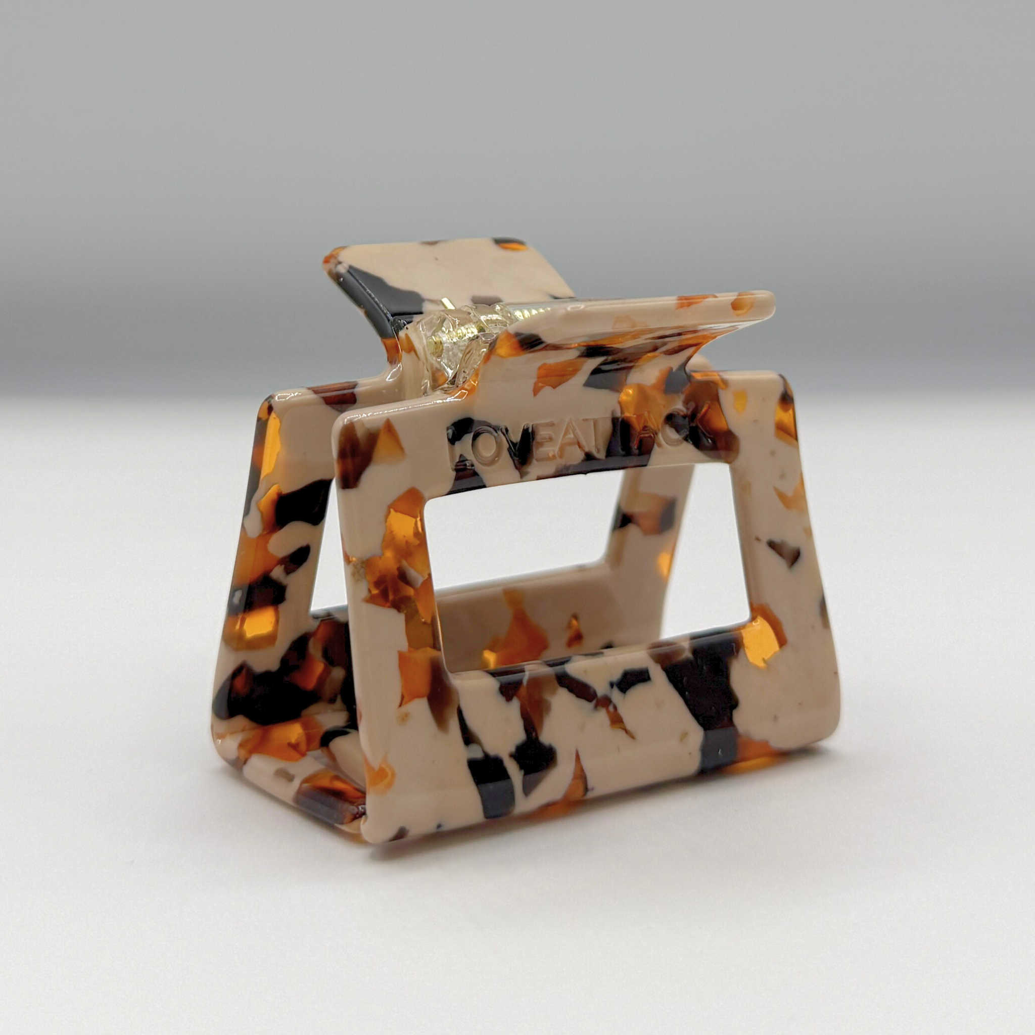 Love Attack - Wholesale Hair Clip - Women's - Raya Cellulose Acetate Hair Claw Clips56