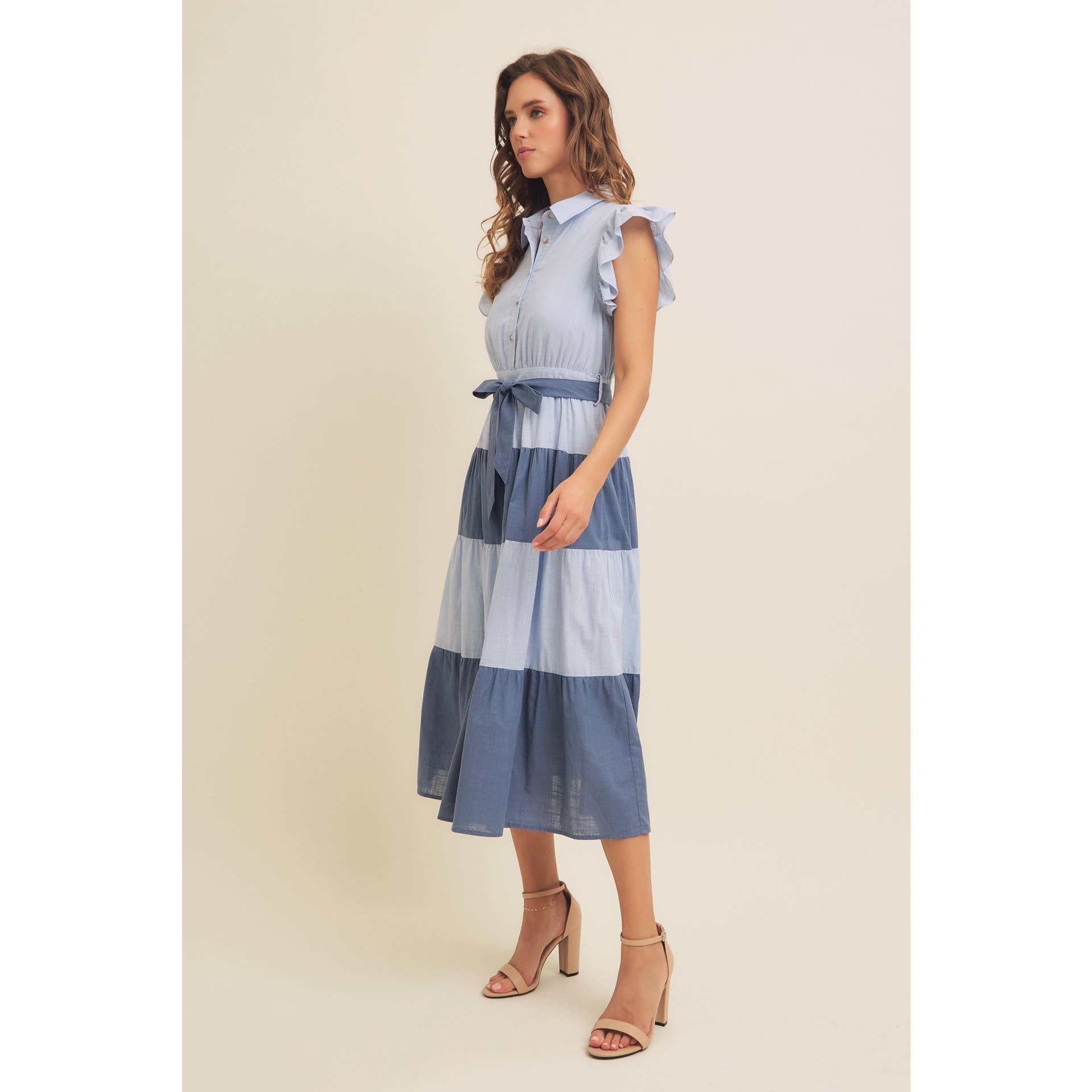 in february - Vente Robe – femme - ROBE MIDI EN COTON À BLOCS DE COULEUR AVEC VOLANTS ET CEINTURE À LA TAILLE16