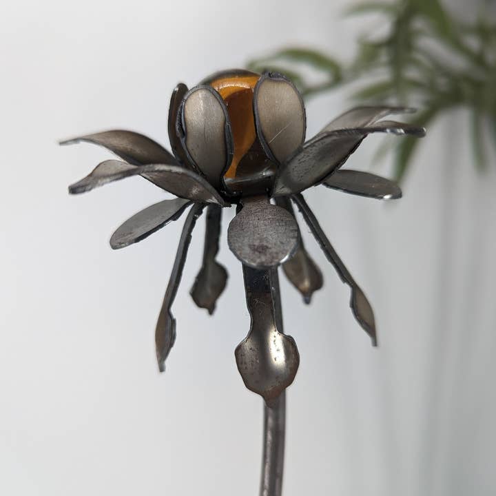 Designs by Dieter, LLC - Wholesale Garden/Lawn Stake - Handmade Metal Flower Garden Stake9